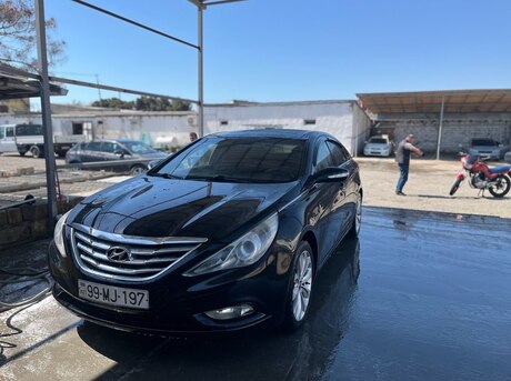 Hyundai Sonata 2011