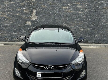 Hyundai Elantra 2012