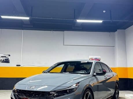 Hyundai  2022