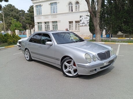 Mercedes E 240 2000