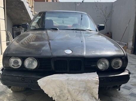 BMW 520 1990