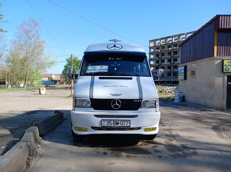 Mercedes 208 D 1995