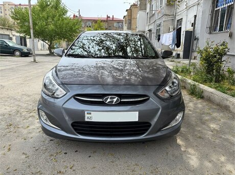 Hyundai Accent 2015