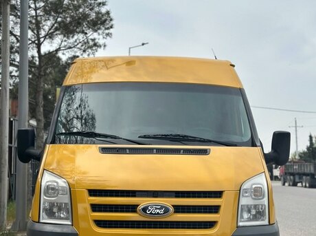 Ford Transit 2010