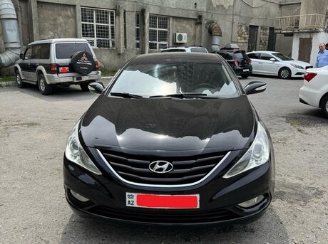Hyundai Sonata 2010