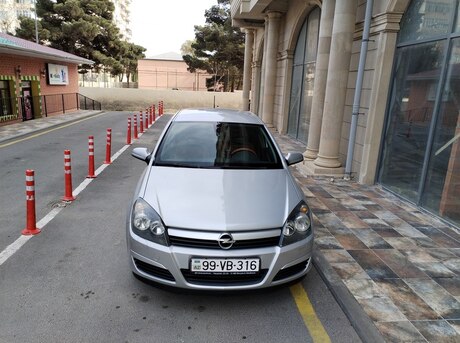 Opel Astra 2005