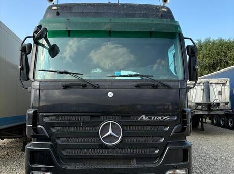 Mercedes Actros 2546