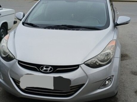 Hyundai Elantra 2011