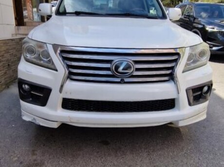 Lexus LX 570 2013