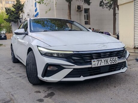 Hyundai Elantra 2024