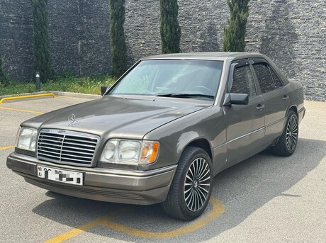 Mercedes E 200 d 1990