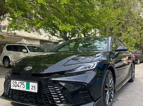 Toyota Camry 2024