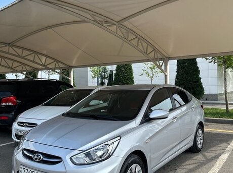 Hyundai Accent 2015