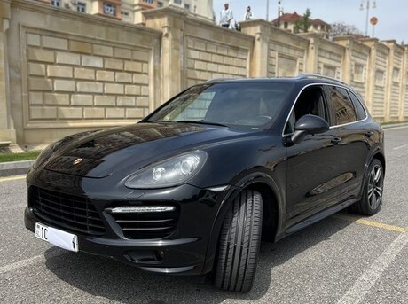 Porsche Cayenne GTS 2014