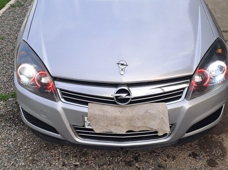 Opel Astra 2009