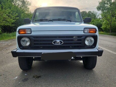 LADA (VAZ) Niva 2013