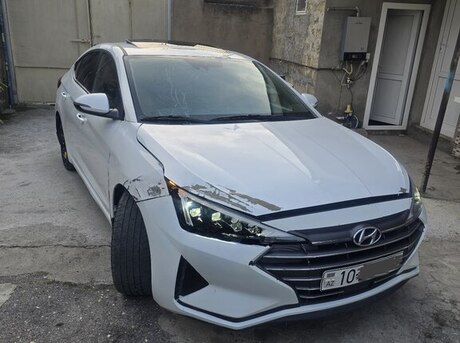 Hyundai Elantra 2020