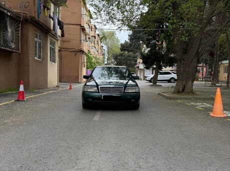 Mercedes C 180 1995