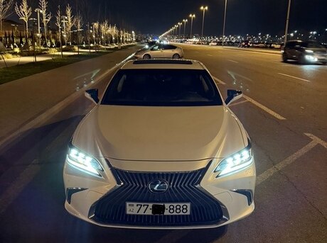 Lexus ES 250 2020