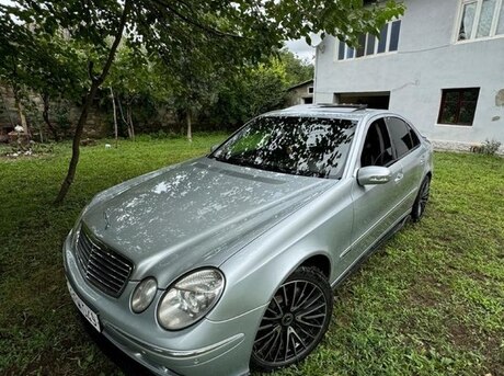 Mercedes E 220 d 2004
