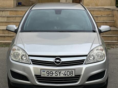 Opel Astra 2009