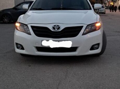 Toyota Camry 2011