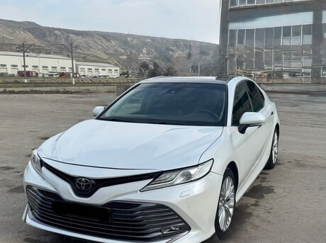 Toyota Camry 2020
