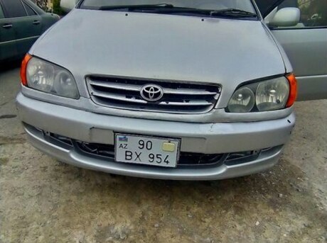 Toyota  1999