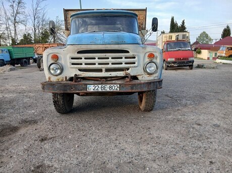 ZIL 130