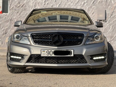 Mercedes C 250