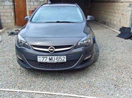 Opel Astra 2014