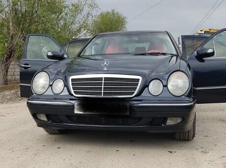 Mercedes E 270 2000