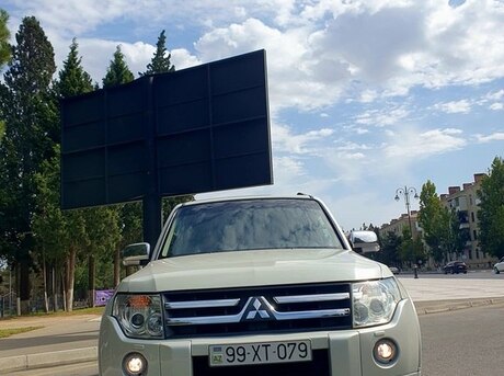 Mitsubishi Pajero 2007