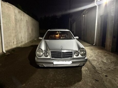 Mercedes E 200 1998