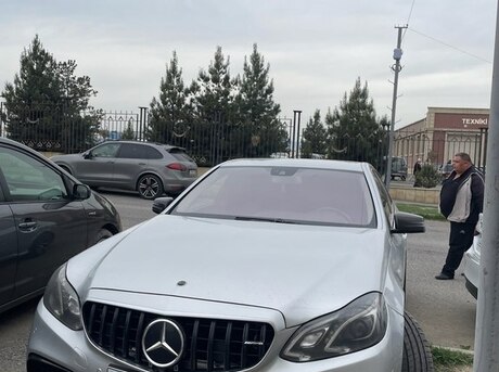 Mercedes E 220 d 2011