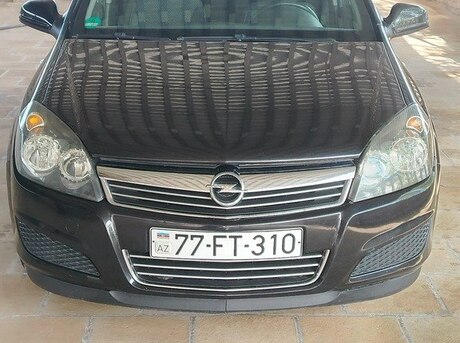 Opel Astra 2010