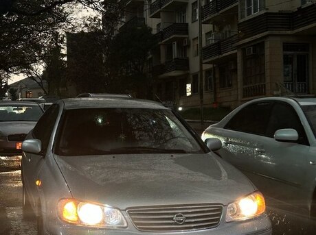 Nissan Sunny 2008