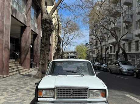 LADA (VAZ) 2107 1990