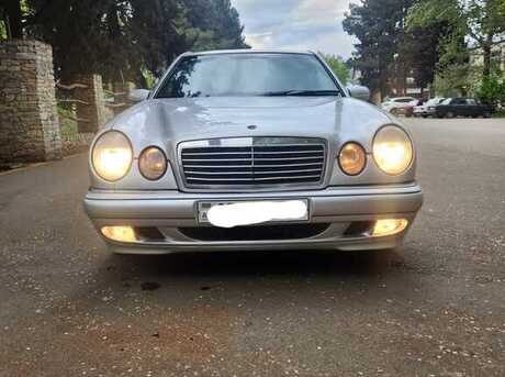Mercedes E 240 1998