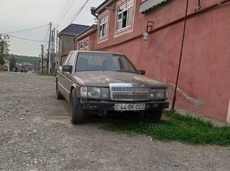 Mercedes 190 1992