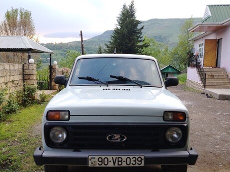 LADA (VAZ) Niva 2012