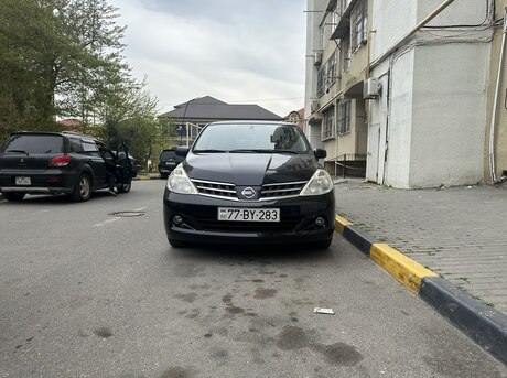 Nissan Tiida 2011