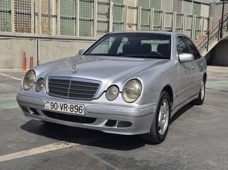 Mercedes E 320 2001