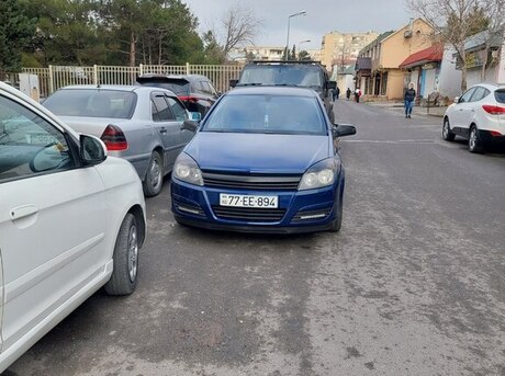 Opel Astra 2004