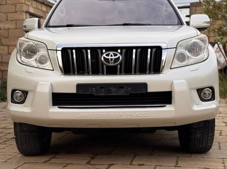 Toyota Land Cruiser Prado 2013