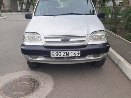 Chevrolet Niva 2003