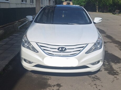 Hyundai Sonata 2012