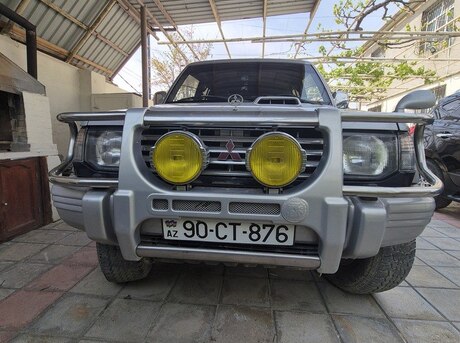 Mitsubishi Pajero 1995