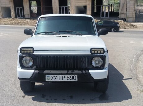 LADA (VAZ) Niva 2011