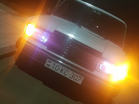 LADA (VAZ) 2107 2001